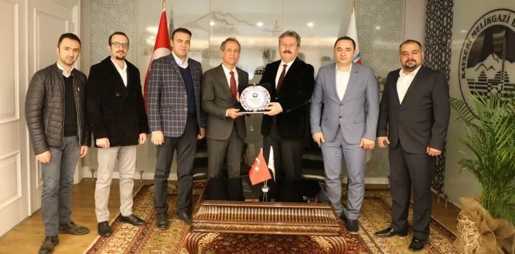 “ESNAF MASASISI ESNAFLARA VERDİĞİMİZ ÖNEMİN BİR GÖSTERGESİDİR”