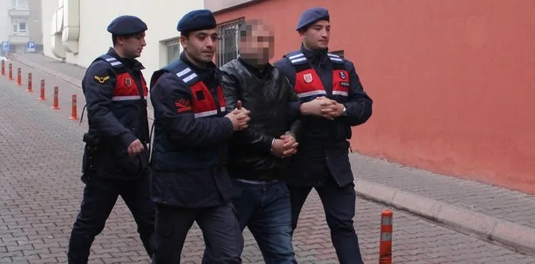 Kayseri'de El-Nusra operasyonunda 2 şüpheli adliyede