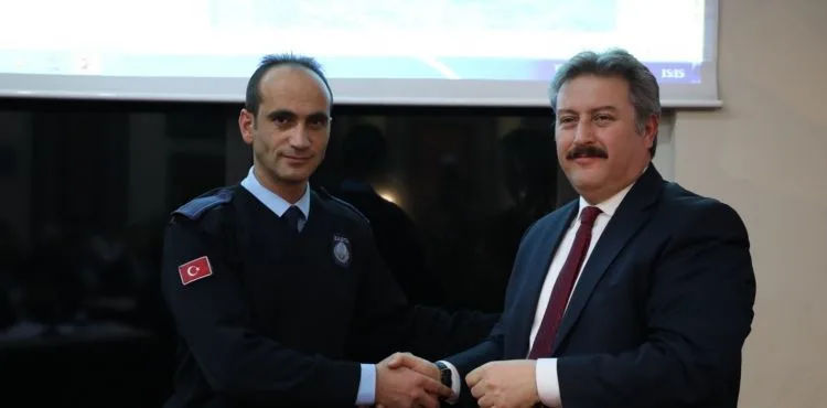ŞUBAT AYI MECLİS TOPLANTISINDA "2 BELEDİYE PERSONELİ ÖDÜLLENDİRİLDİ"