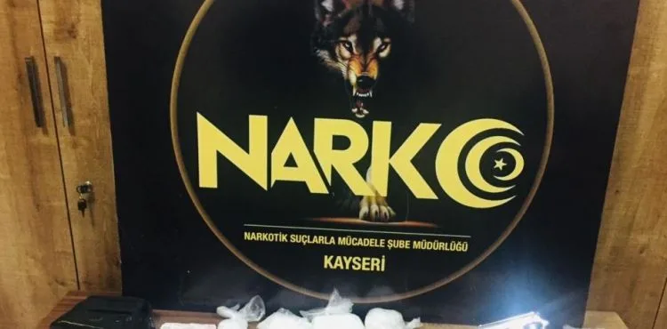 Kayseri'de uyuşturucu satıcısı 4 kişi yakalandı