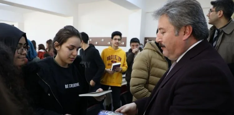 BAŞKAN, KARİYER GÜNLERİNİN KONUĞU OLDU
