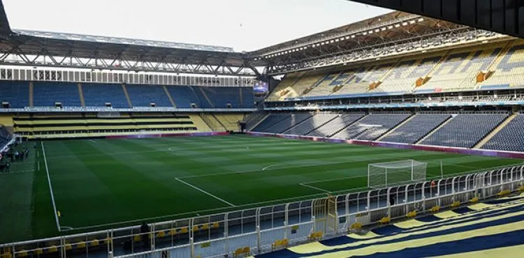 Taraftarlar Fenerbahçe - Galatasaray derbisinin atmosferine girdi