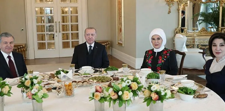 Erdoğan, Özbekistan Cumhurbaşkanı Mirziyoyev ile görüştü