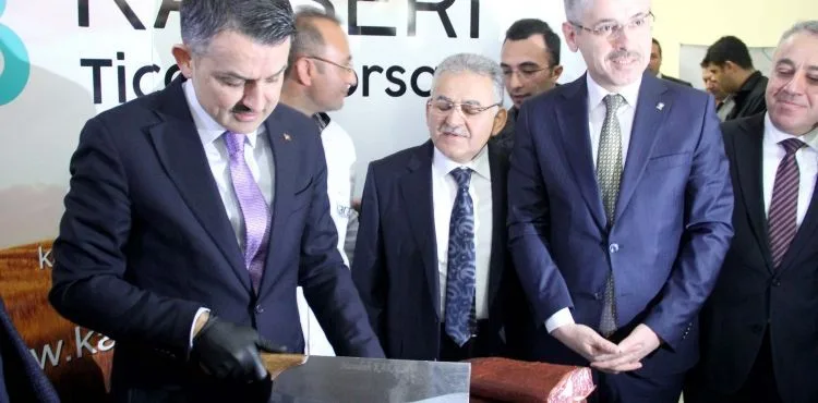 Bakanı Pakdemirli: Türkiye tarımda kendi kendine yeten bir ülkedir