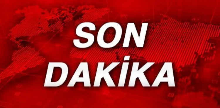 Bakan Akar ve kuvvet komutanları Suriye sınırında komuta merkezinde