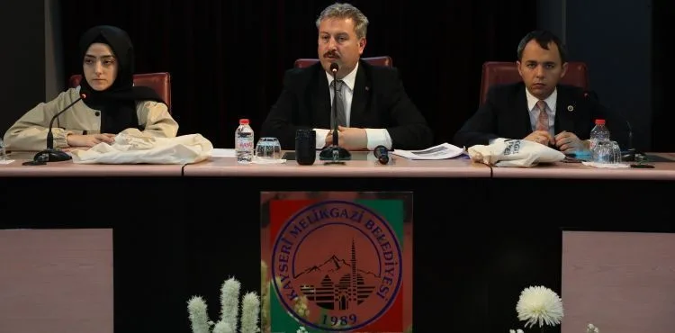 MELİKGAZİ BELEDİYESİ MECLİS ÜYELERİ İDLİB ŞEHİTLERİ İÇİN ORTAK BİLDİRİ YAYINLADI