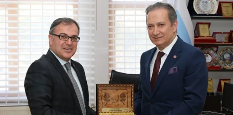 BAŞKAN ÖZDOĞAN, “HACILAR İÇİN İŞ BİRLİĞİ İÇİNDE ÇALIŞIYORUZ”