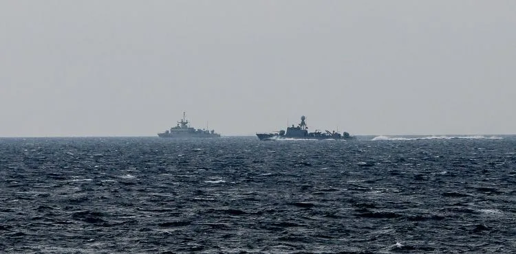 Yunanistan'dan Meis'e asker ve hücumbot takviyesi