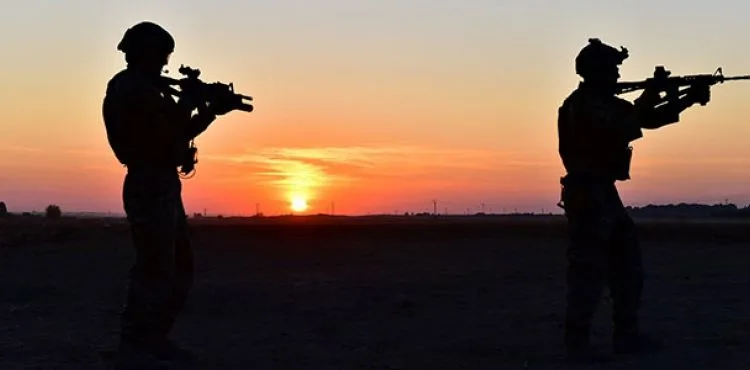 Örgütten kaçan PKK'lı 2 terörist, teslim oldu