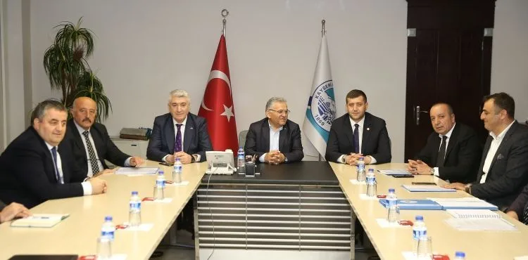 BÜYÜKŞEHİR’DE YATIRIM KOORDİNASYON TOPLANTISI