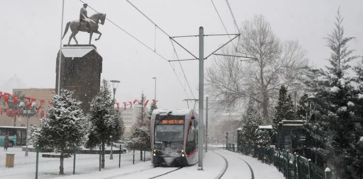 Kayseri kar yağışı ile beyaza büründü