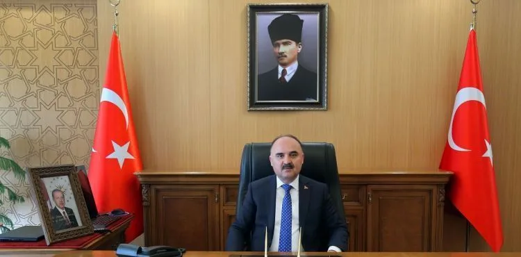 Valimiz Şehmus Günaydın’ın “18 Mart Şehitler Günü ve Çanakkale Zaferi” Mesajı