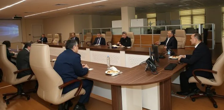 VİRÜSE KARŞI İKİ ÖNEMLİ TOPLANTI