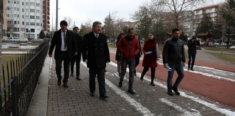 ALPARSLAN PARKI YENİLENİYOR