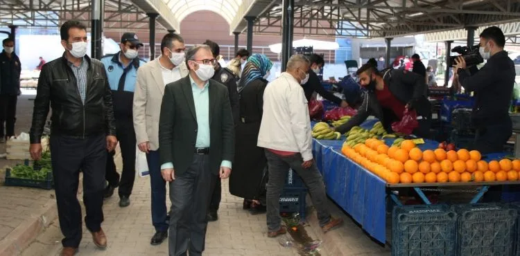 BAŞKAN ÖZDOĞAN PAZAR YERİNİ DENETLEDİ