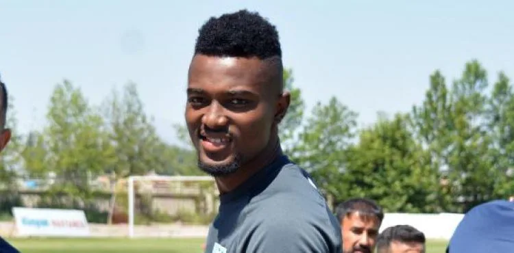 Bernard Mensah: Takım olmanın savaşmayı gerektirdiğini hatırladık