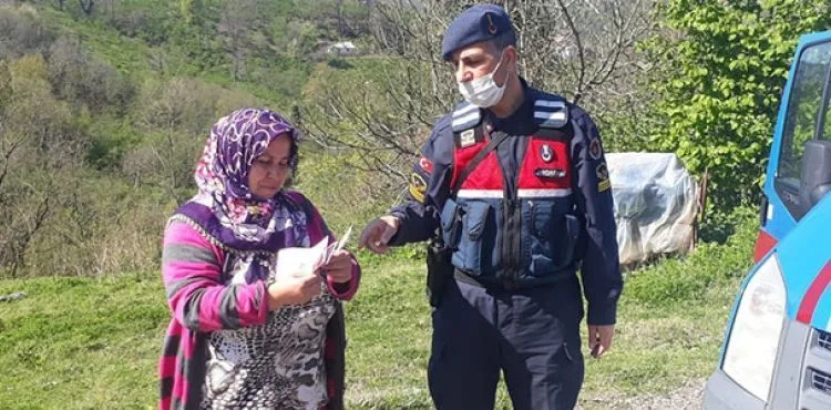 Bakan Selçuk: 1000'er lira nakdi destek ödemeleri bugün başladı