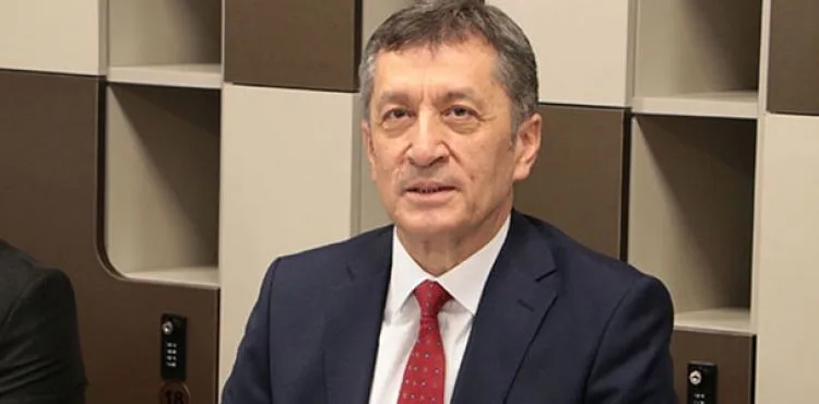 Bakan Selçuk, 23 Nisan kutlaması için çocukları TRT EBA TV'ye davet etti