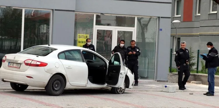 Kayseri'de çalıntı plakalı otomobille kaçmaya çalışan sürücü yakalandı