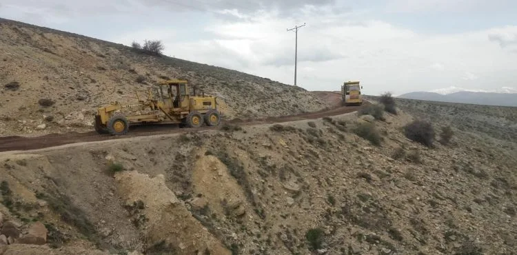 BÜYÜKŞEHİR YOL YAPIYOR