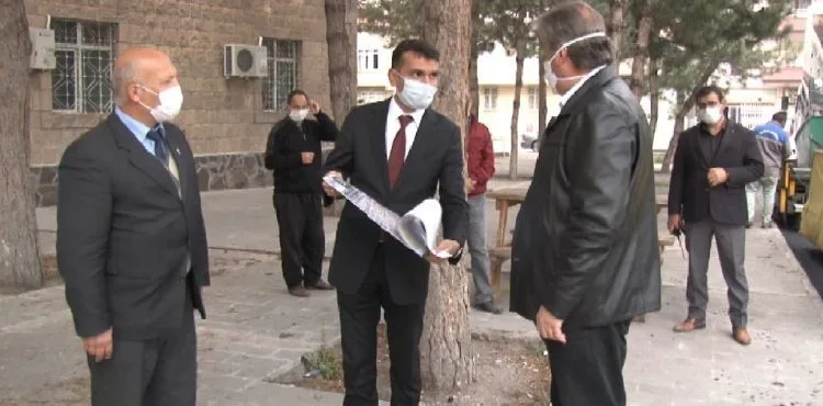 ESENYURT MAHALLESİNDE 10 SOKAK ASFALTLANIYOR
