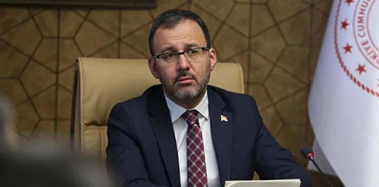 Bakan Kasapoğlu: 76 ildeki yurtlarda 9 bin 647 vatandaşımız karantinada