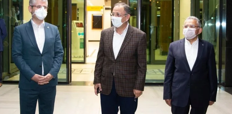 Özhaseki'den Başkan Büyükkılıç'a ziyaret
