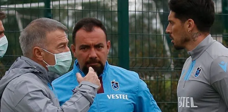 Trabzonspor'un idmanını Ahmet Ağaoğlu da izledi