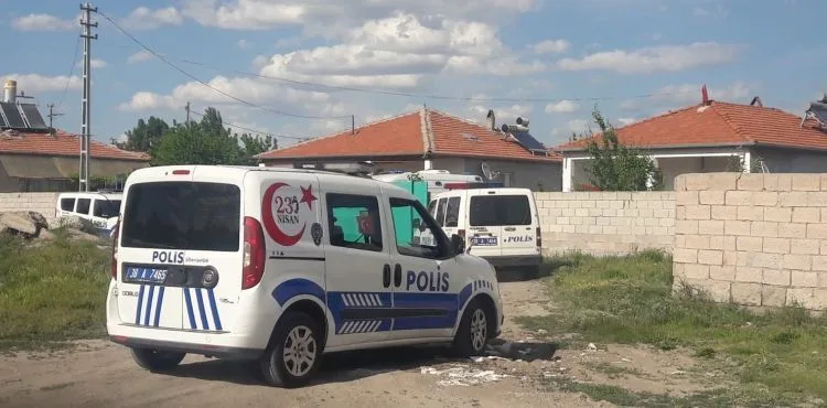 Kayseride bıçaklı intihar girişimi