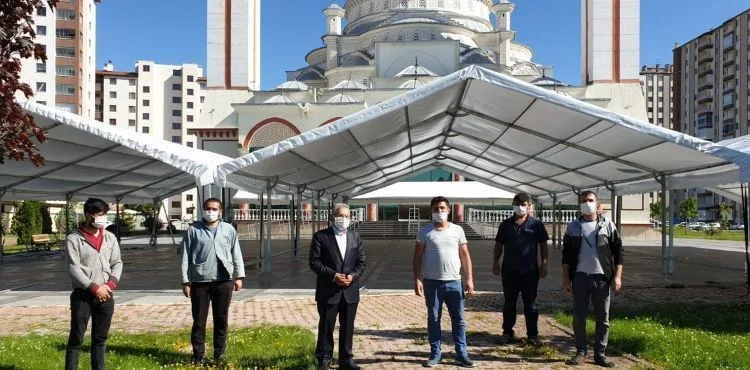BAŞKAN BÜYÜKKILIÇ CUMA NAMAZI ÖNCESİ ALINAN TEDBİRLERİ İNCELEDİ
