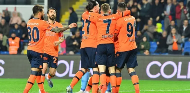Başakşehir'in gözü önce lig, sonra Avrupa'da