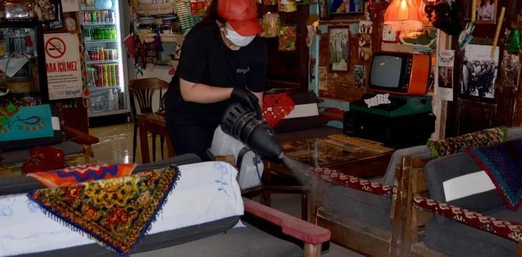 Kayseri'de kafe ve restoranlarda tedbirli yeni dönem başladı