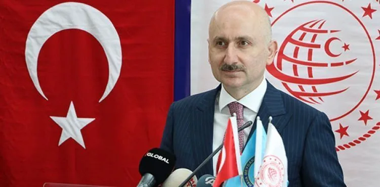 Bakan Karaismailoğlu: Havalimanlarımızda asla taviz vermeyeceğimiz dört ana unsur belirledik