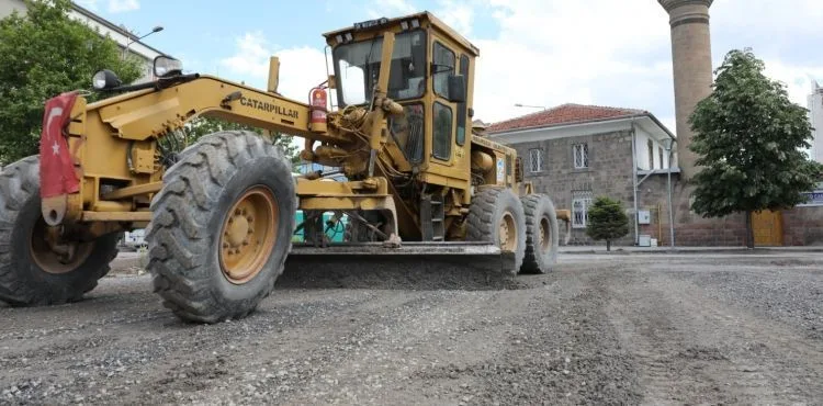 MELİKGAZİ’DE ŞEHİR MERKEZİ DAHA DÜZENLİ VE TEMİZ OLACAK