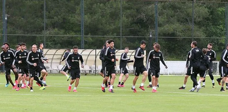 Beşiktaş günü tek antrenmanla tamamladı