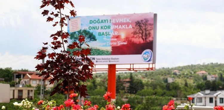 TALAS, ÇEVRE GÜNÜNDE ÇİÇEK AÇTI
