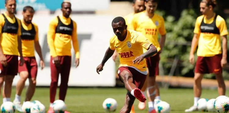 Galatasaray orta, şut ve bitiricilik çalıştı
