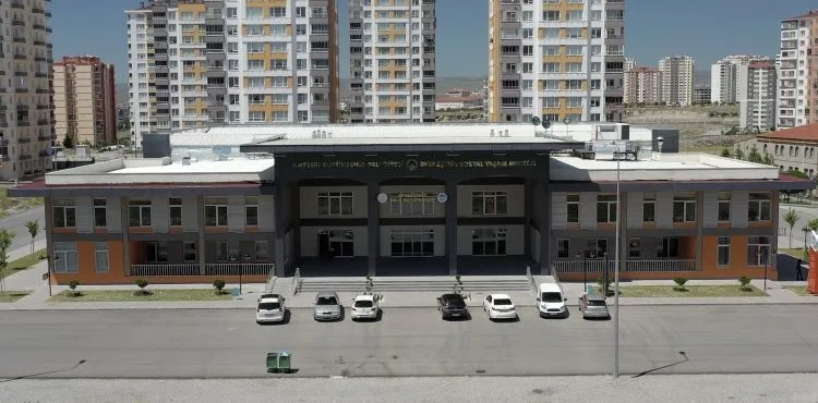 BÜYÜKŞEHİR’DEN KİTAPSEVERLERE MÜJDE