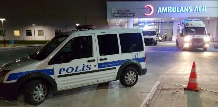 Komşusunun oğlu tarafından bıçaklanarak öldürüldü