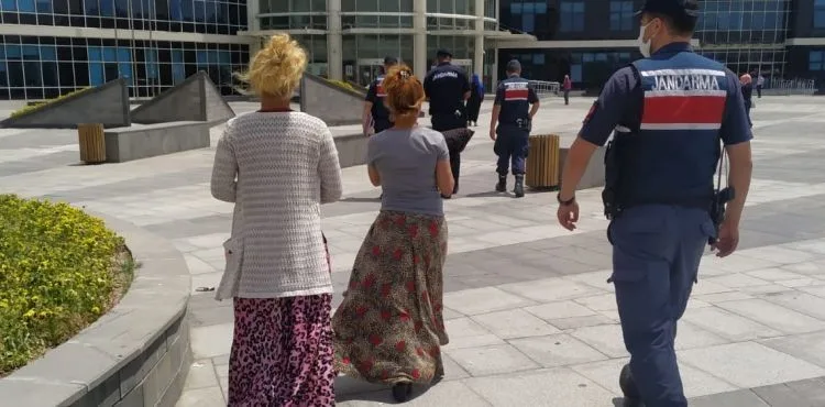 Yankesicilik yapan 2 kadın şüpheli serbest bırakıldı