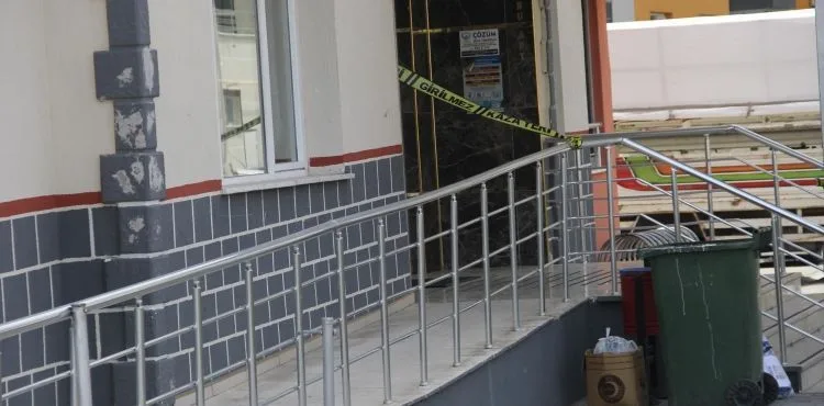 Kayseri'de 8 katlı apartman, karantinaya alındı