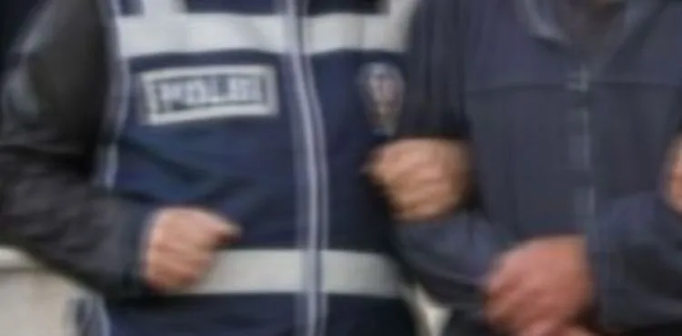 Devleti vergi kaybına uğrattıkları belirtilen gümrük muayene memurlarına operasyon