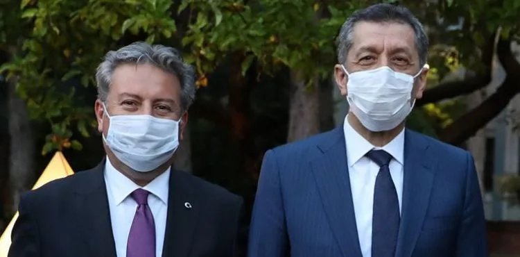 MELİKGAZİ’DE FARKLI MİMARİ İLE YAPILACAK OKULUN PROTOKOLÜ BAKAN ZİYA SELÇUK İLE İMZALANDI