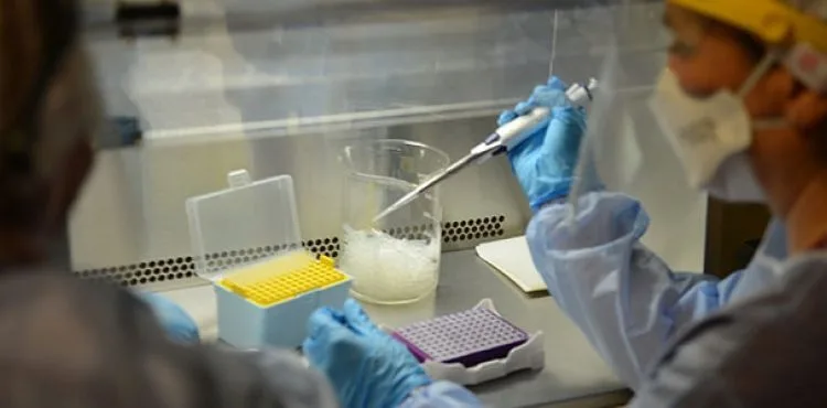 Türkiye'nin ilk Covid-19 Laboratuvarı'nda, günde 4 bin test yapılıyor