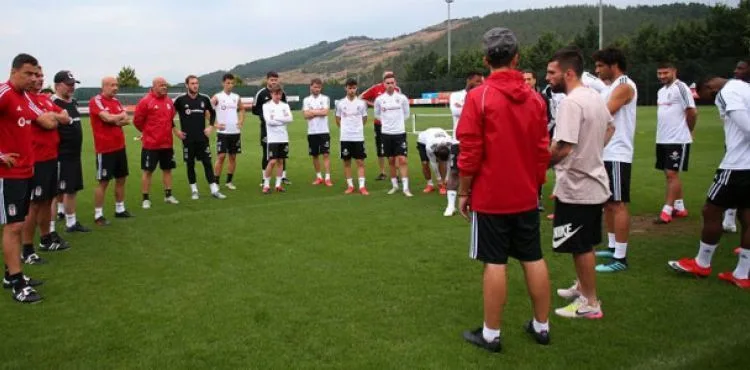 Beşiktaş'ta Rebocho ile yollar ayrıldı