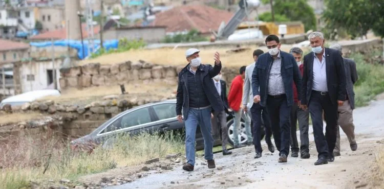 BAŞKAN ÇOLAKBAYRAKDAR, ŞİDDETLİ YAĞIŞIN ARDINDAN İNCELEMELERDE BULUNDU