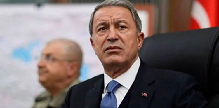 Bakan Akar: Teröristlerin inleri başlarına yıkıldı