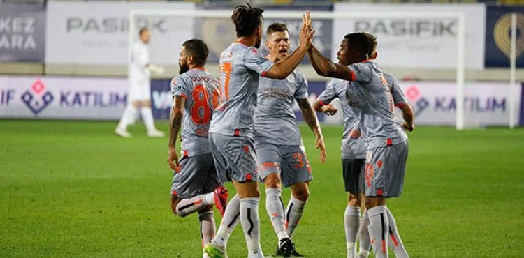 MKE Ankaragücü - Medipol Başakşehir: 1-2