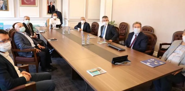 BAŞKAN PALANCIOĞLU, MELİKGAZİ’DE YAPILAN VE YAPILACAK PROJELERİ ANLATTI
