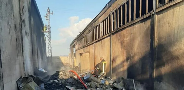 Geri dönüşüm tesisinde korkutan yangın